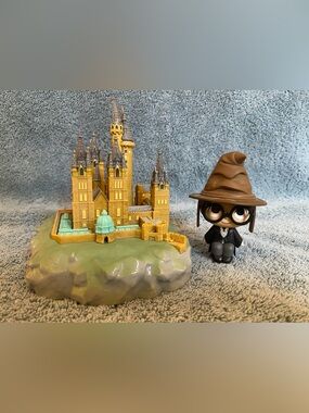 Funko Pop Town Harry Potter 20th Anniversary Albus Dumbledore w/ Hogwarts Castle